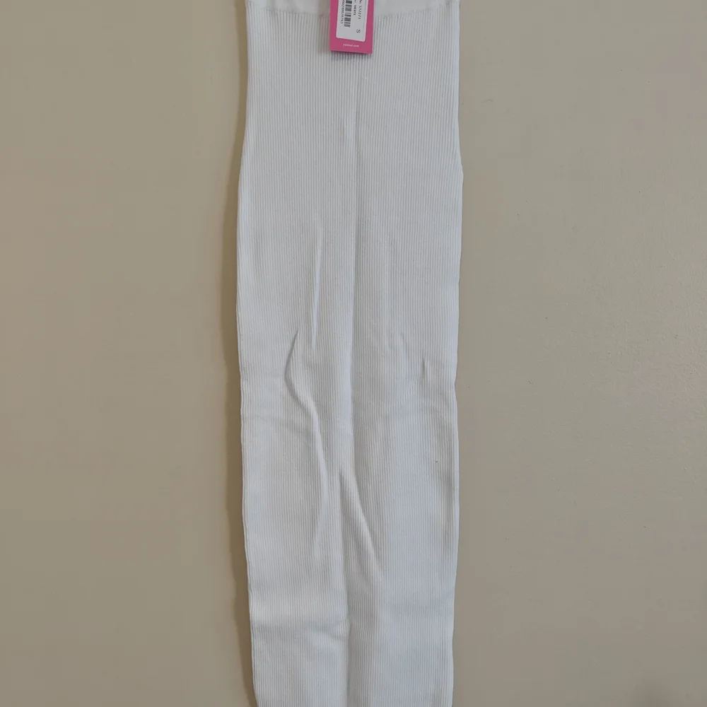 Edikted White Ribbed Knit Accessory - Picture 1 of 5